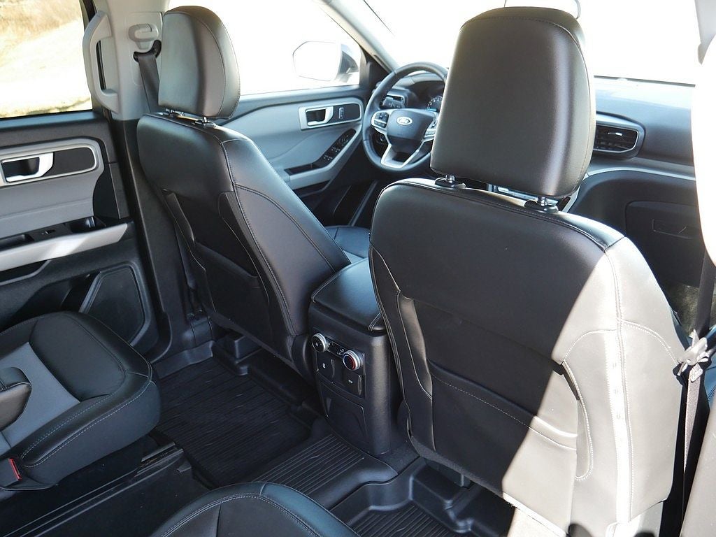 2023 Ford Explorer XLT AWD