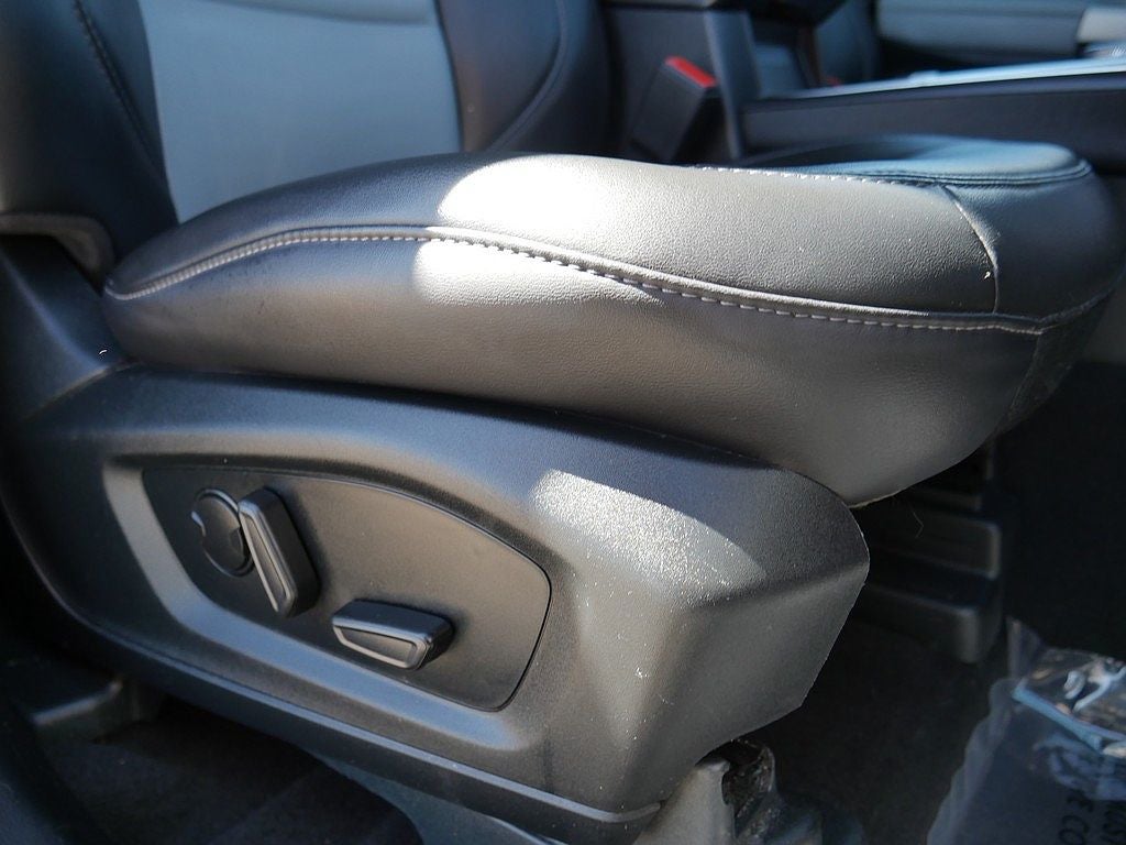 2023 Ford Explorer XLT AWD