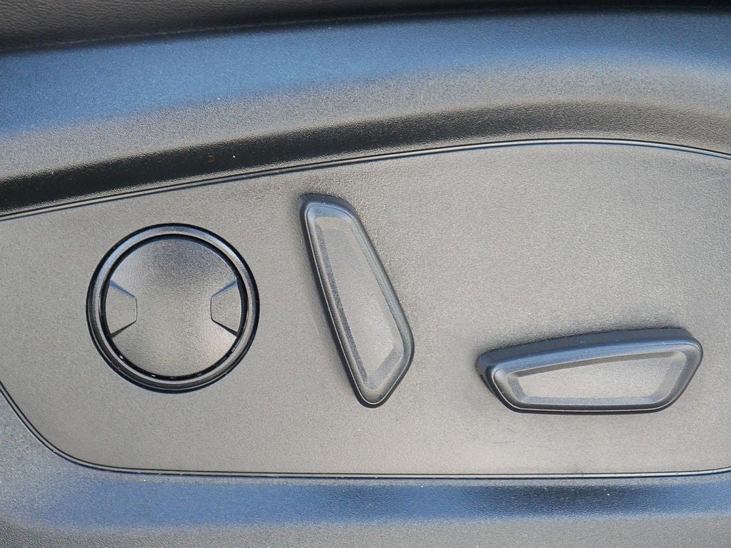 2023 Ford Explorer XLT AWD