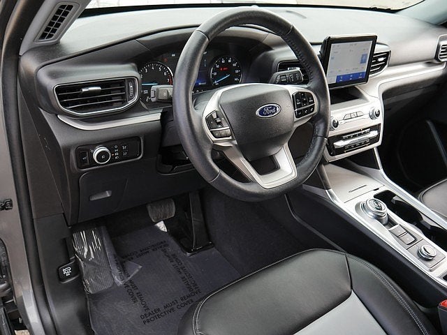 2023 Ford Explorer XLT AWD