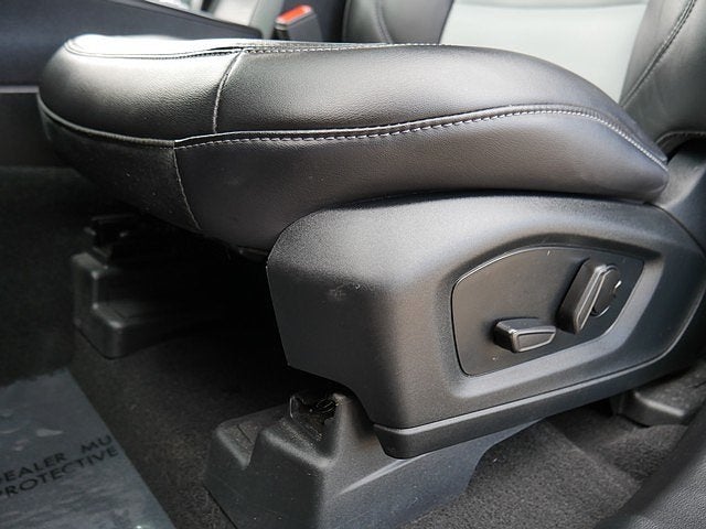 2023 Ford Explorer XLT AWD