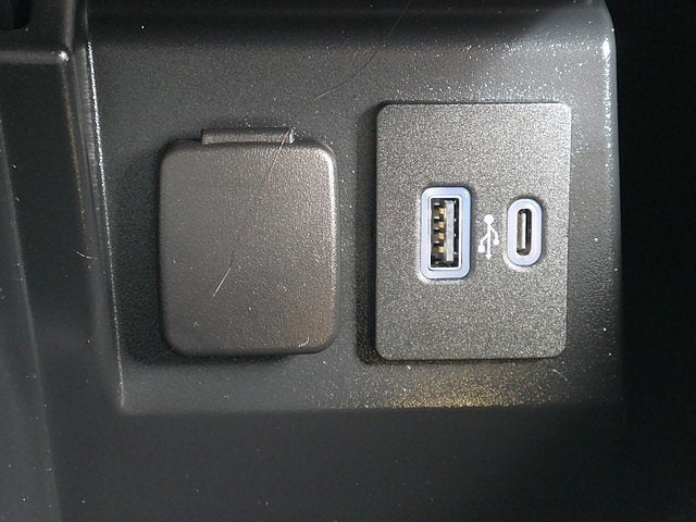 2023 Ford Explorer XLT AWD