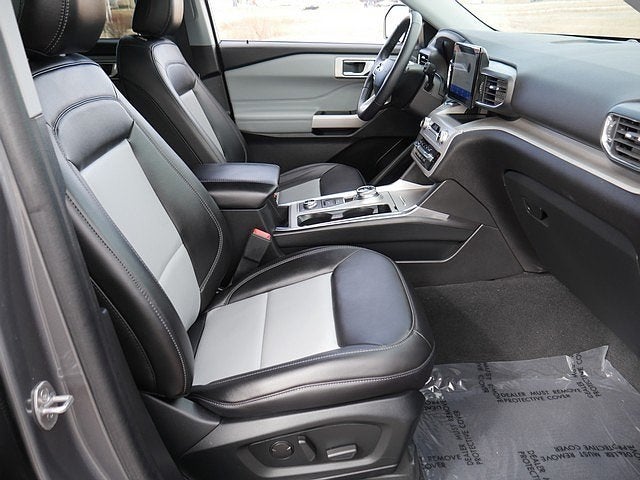 2023 Ford Explorer XLT AWD