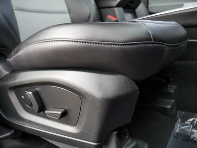 2023 Ford Explorer XLT AWD