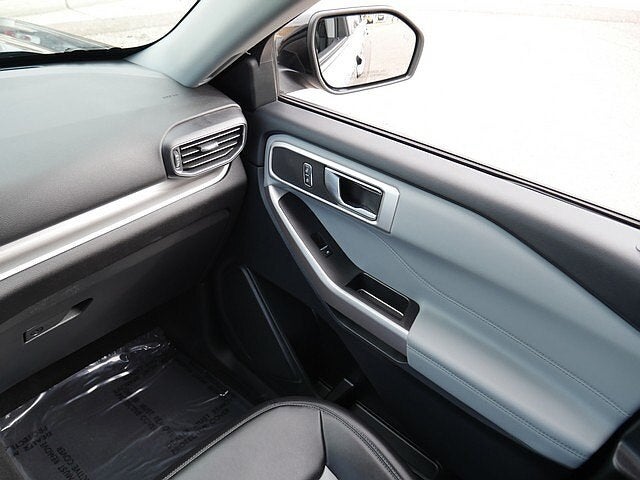 2023 Ford Explorer XLT AWD