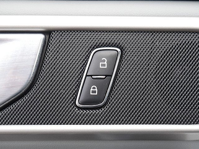 2023 Ford Explorer XLT AWD