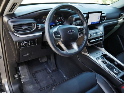2023 Ford Explorer XLT AWD