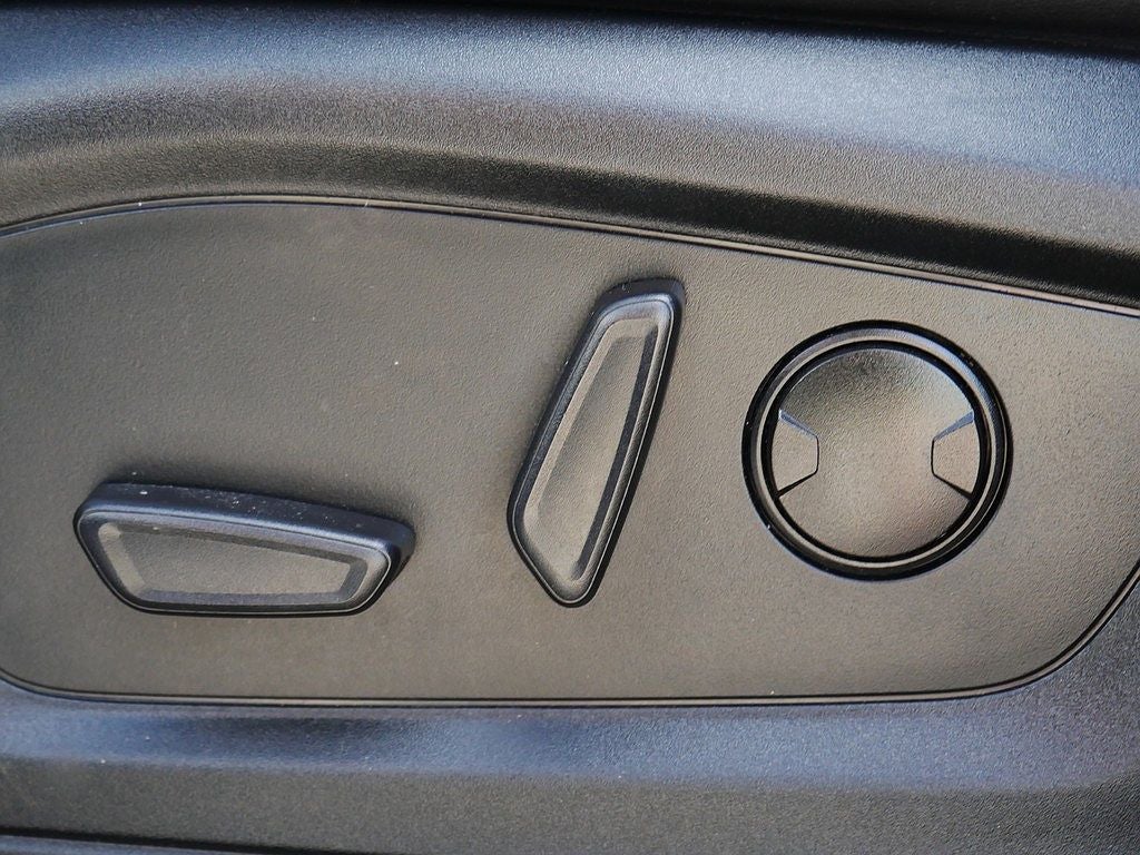 2023 Ford Explorer XLT AWD