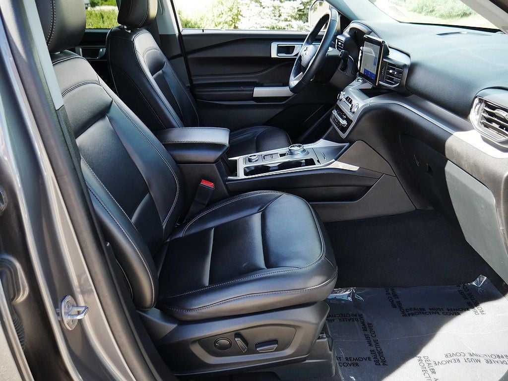 2023 Ford Explorer XLT AWD 202A