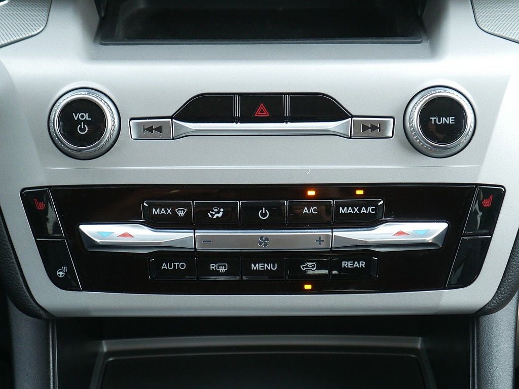 2024 Ford Explorer XLT AWD