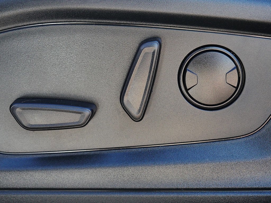 2024 Ford Explorer XLT AWD 202A