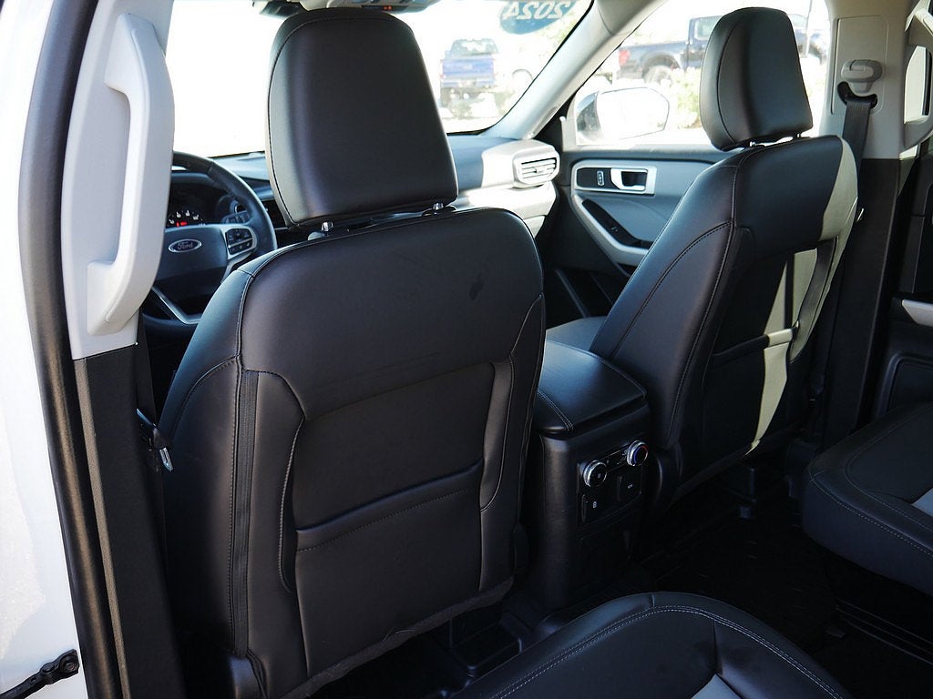 2024 Ford Explorer XLT AWD 202A