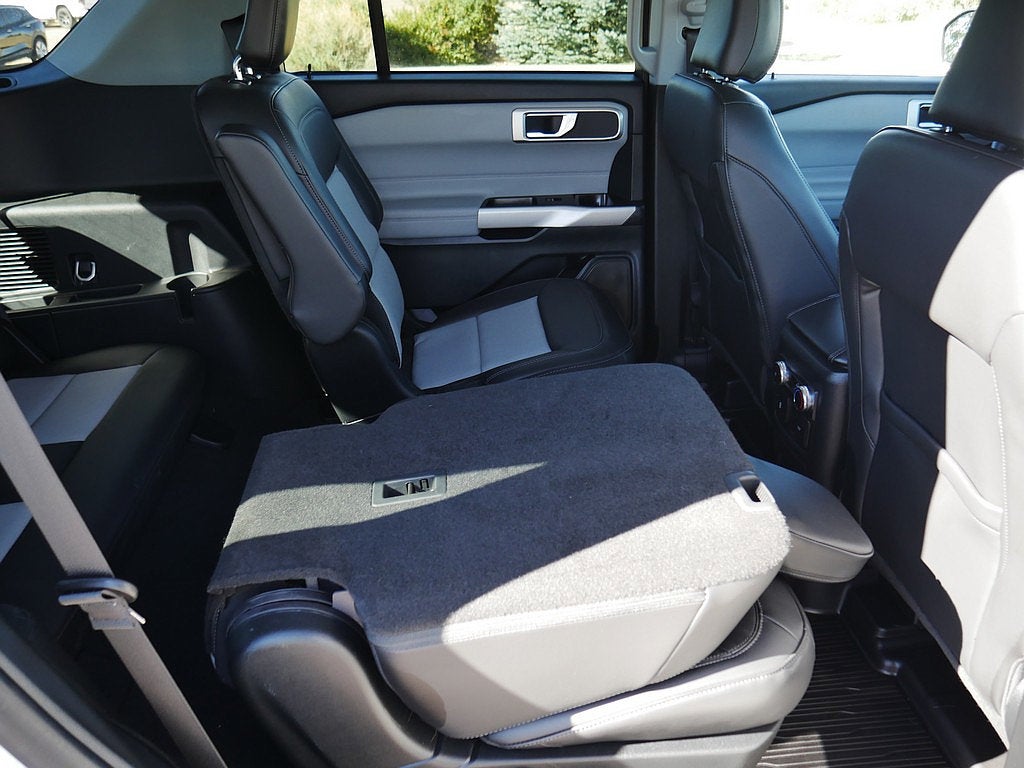 2024 Ford Explorer XLT AWD 202A