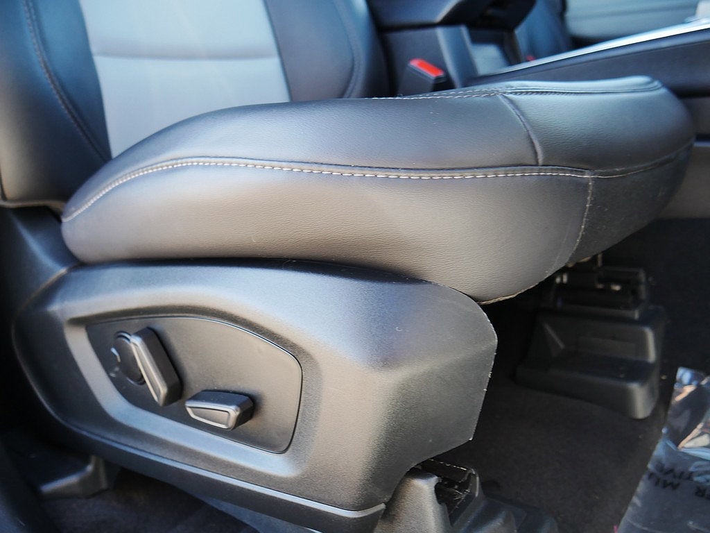 2024 Ford Explorer XLT AWD 202A
