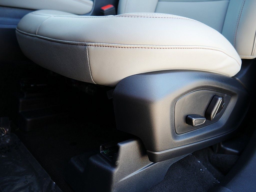 2026 Ford Explorer Active 4WD