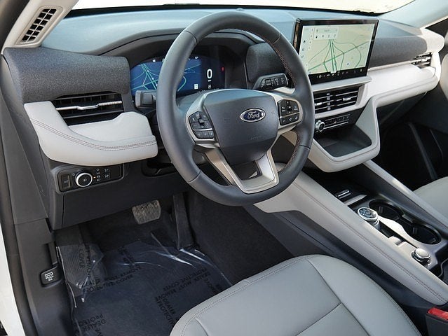 2025 Ford Explorer Active AWD