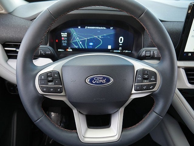 2025 Ford Explorer Active AWD
