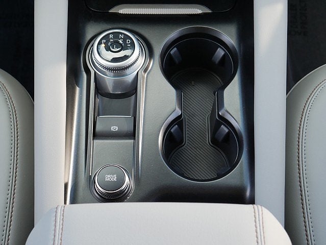 2025 Ford Explorer Active AWD