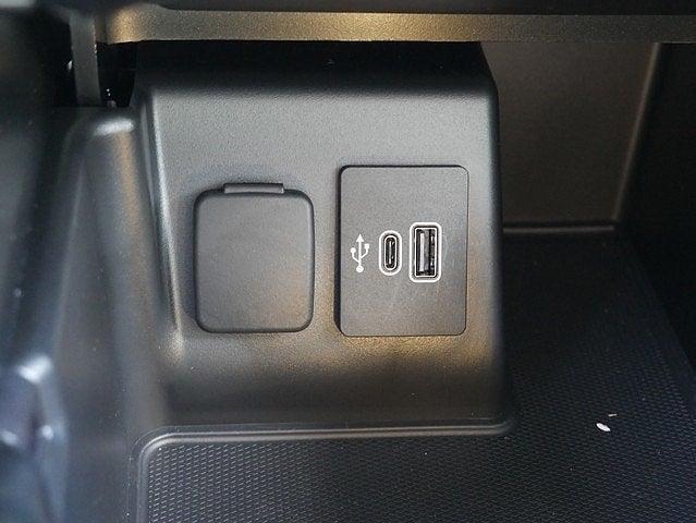 2025 Ford Explorer Active AWD