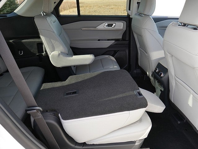 2025 Ford Explorer Active AWD