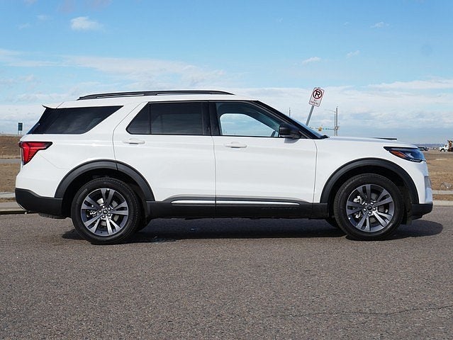 2025 Ford Explorer Active AWD