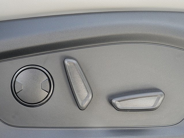 2025 Ford Explorer Active AWD