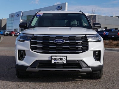 2025 Ford Explorer Active AWD