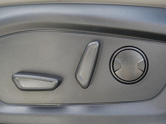 2025 Ford Explorer Active AWD