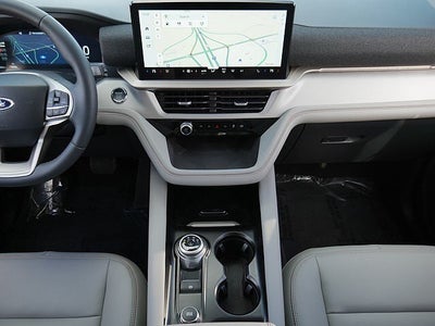 2025 Ford Explorer Active AWD