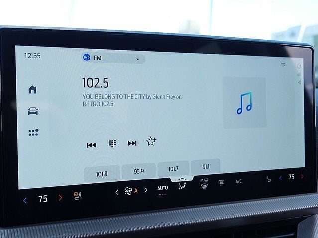 2025 Ford Explorer Active AWD