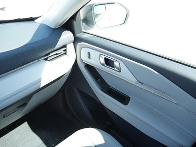 2026 Ford Explorer Active 4WD