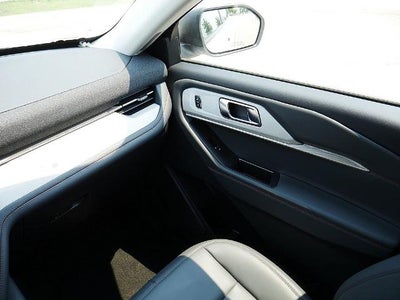 2026 Ford Explorer Active 4WD