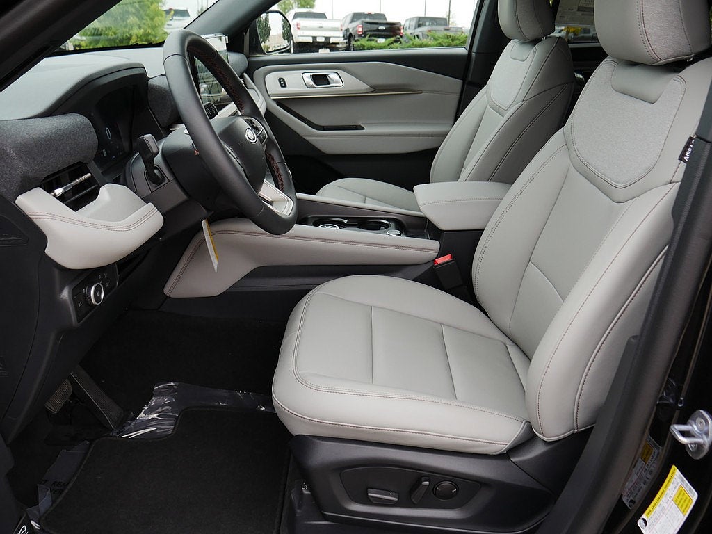 2027 Ford Explorer Active 4WD