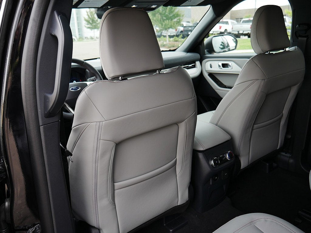 2027 Ford Explorer Active 4WD