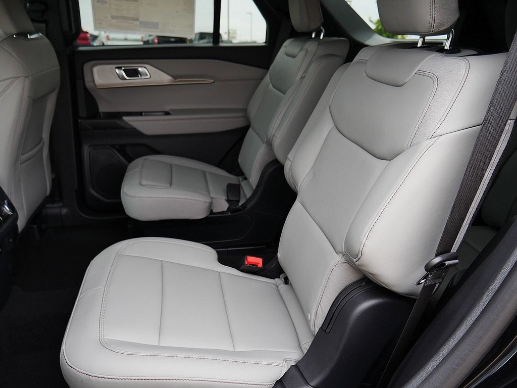 2027 Ford Explorer Active 4WD