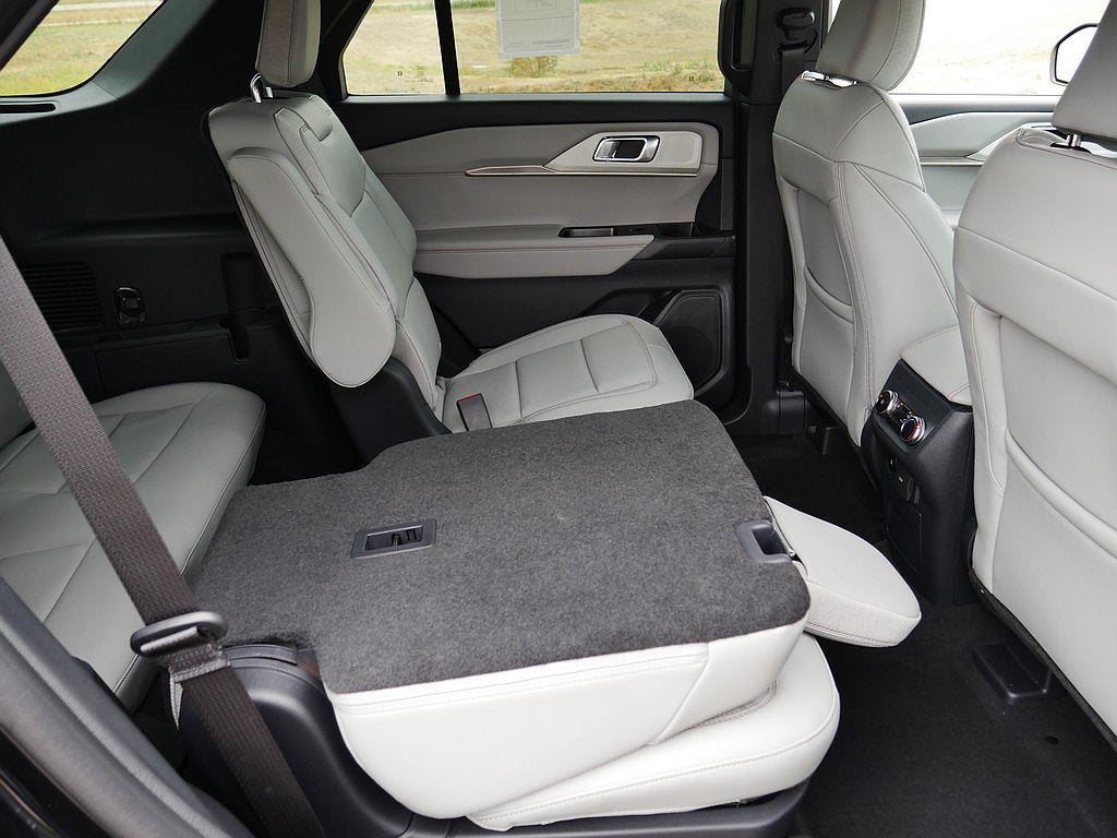 2027 Ford Explorer Active 4WD