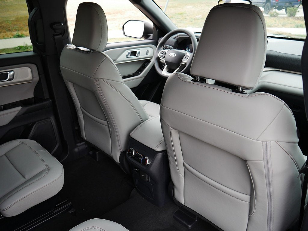 2027 Ford Explorer Active 4WD