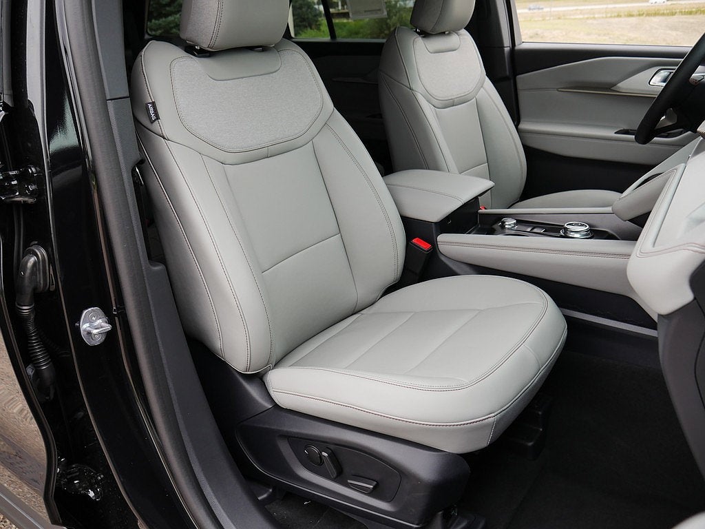 2027 Ford Explorer Active 4WD