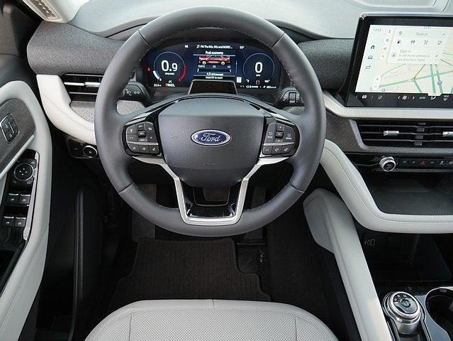 2026 Ford Explorer Platinum 4WD