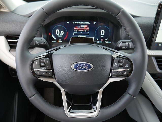 2026 Ford Explorer Platinum 4WD