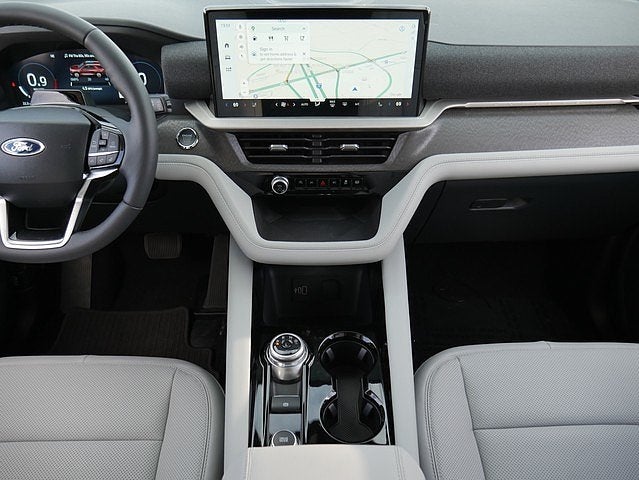 2026 Ford Explorer Platinum 4WD