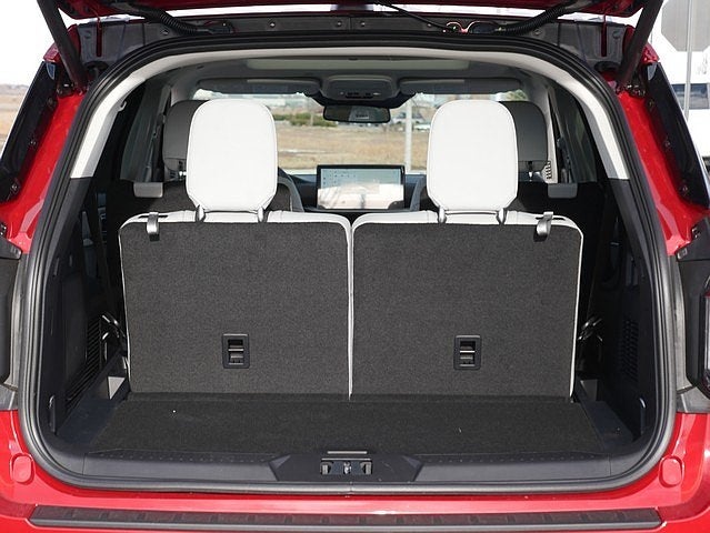 2026 Ford Explorer Platinum 4WD