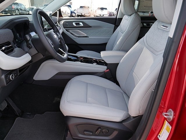 2026 Ford Explorer Platinum 4WD