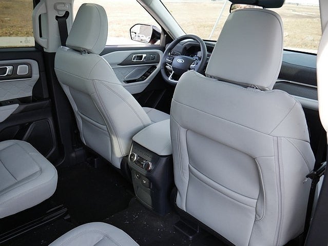 2026 Ford Explorer Platinum 4WD