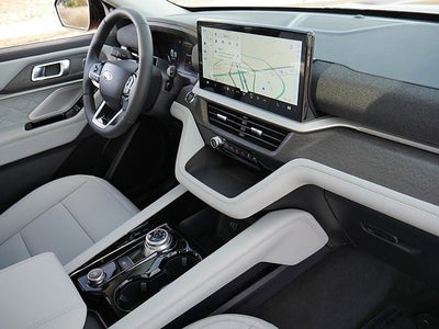 2026 Ford Explorer Platinum 4WD