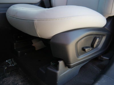 2026 Ford Explorer Platinum 4WD
