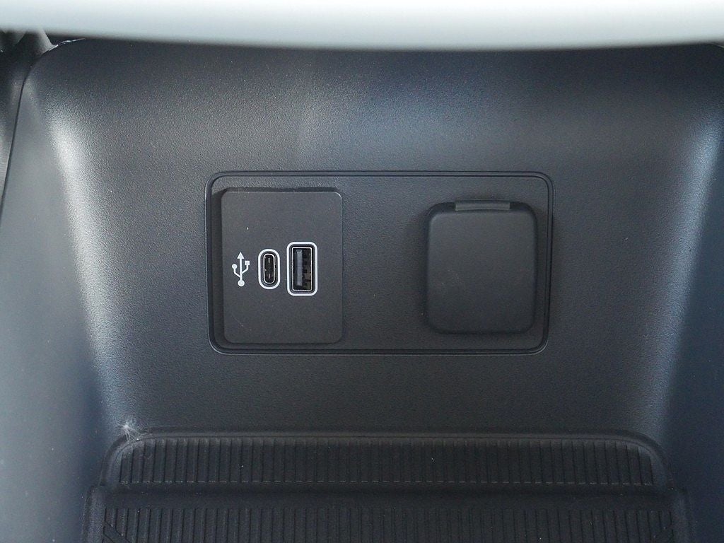 2026 Ford Explorer Platinum 4WD