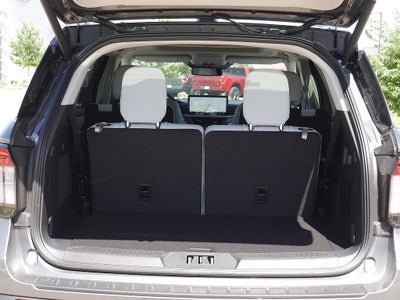 2026 Ford Explorer Platinum 4WD