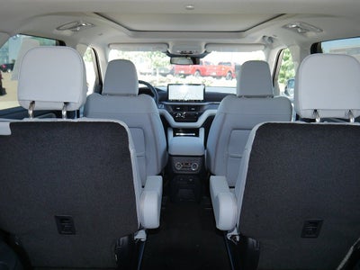 2026 Ford Explorer Platinum 4WD