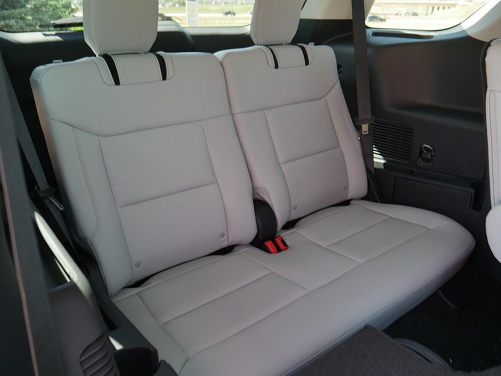 2026 Ford Explorer Platinum 4WD